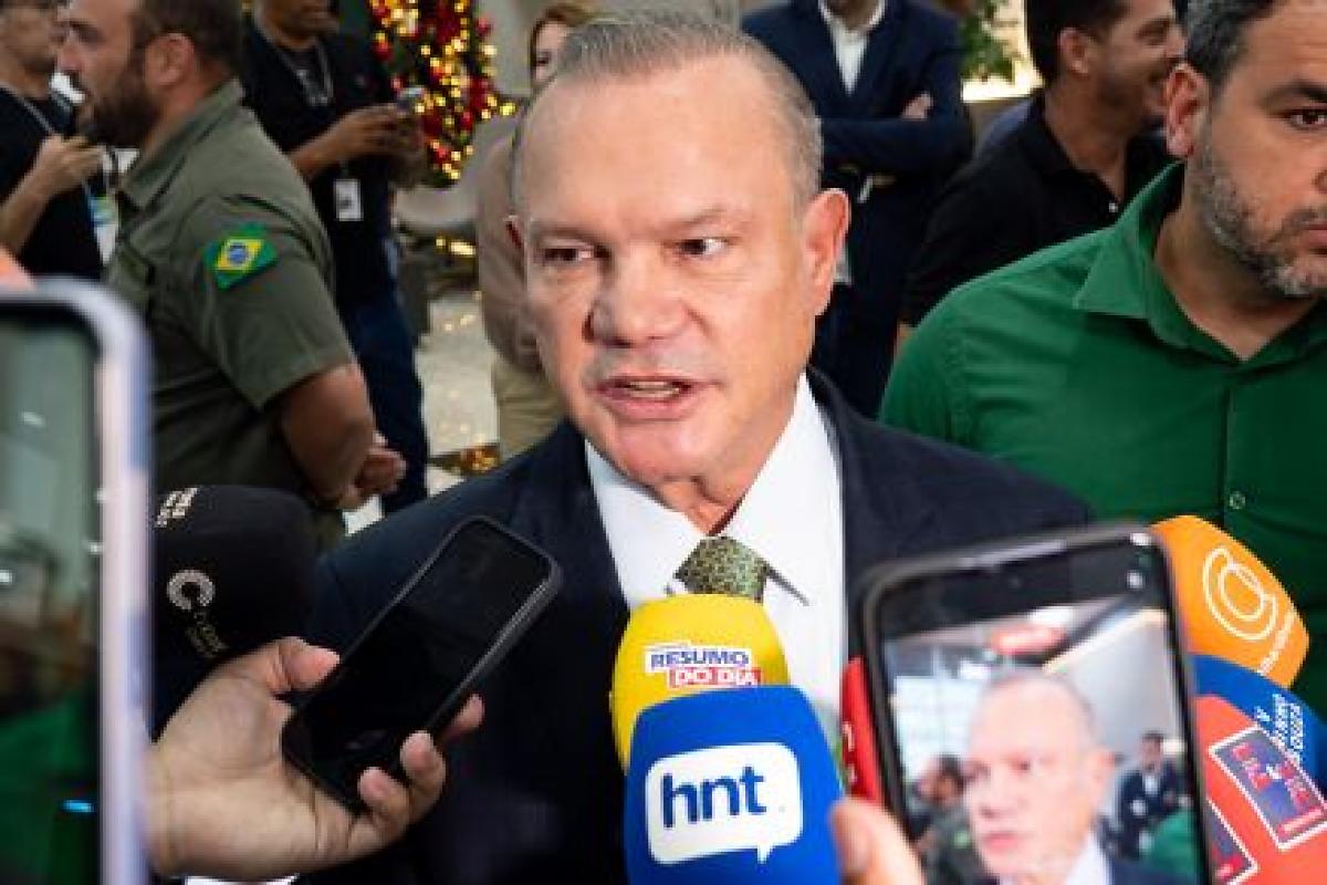 Impasse entre WF e Medeiros