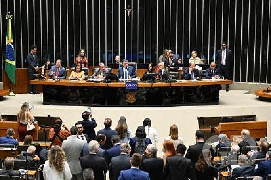 Comissão do Senado aprova projeto que restringe telemarketing automatizado